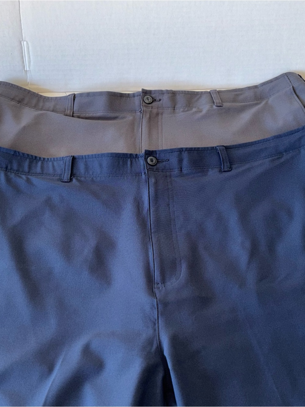 Ben Hogan - 2 pair of Flat Front Men's Shorts in Navy and Gray $15 great shape.